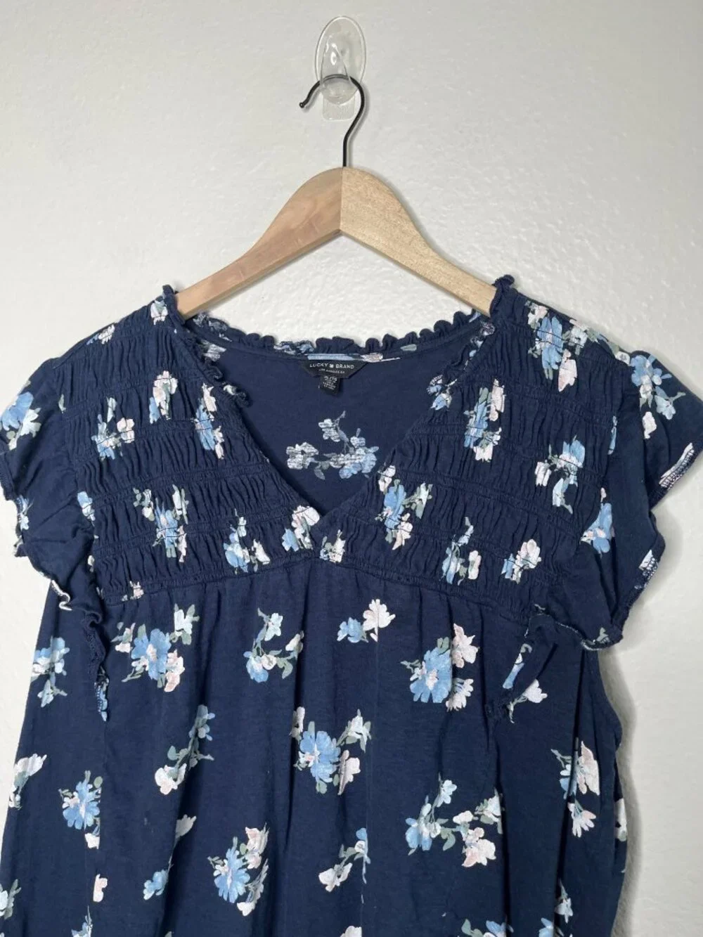 Lucky Brand Womens Navy Blue Floral Flutter Sleeve Top XL